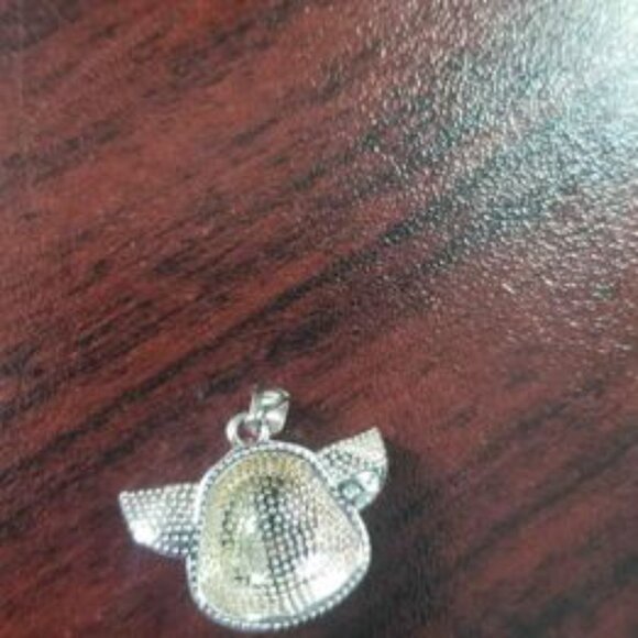 Piglet pendant for necklace very sparkly - Picture 3 of 3